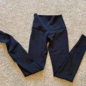 Black Lululemon leggings